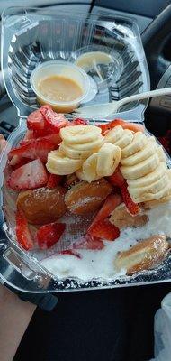 Strawberry banana bowl