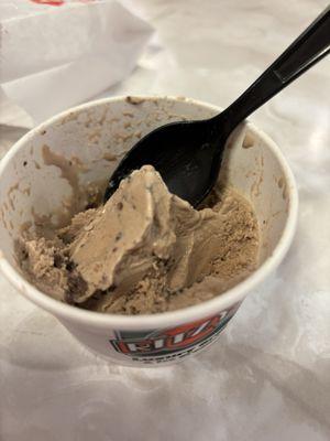 Peanut butter cup ice cream