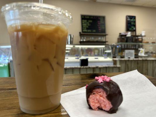 Cold brew with white chocolate, toasted, marshmallow, and whole milk. And of course a delicious strawberry cake pop