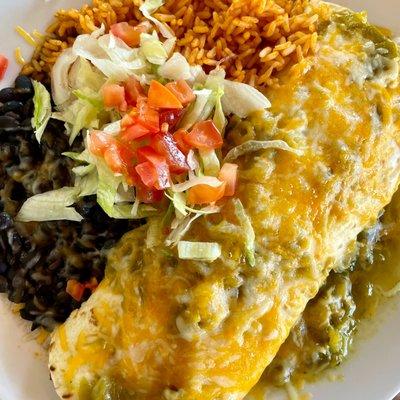 Beef burrito with green chile, rice and black beans