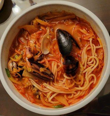 Jjampong (Spicy Seafood Noodles)