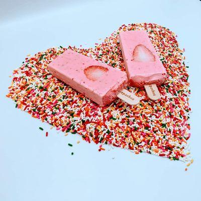 Happy Valentine's Day!

Sweet treats for your sweet love.