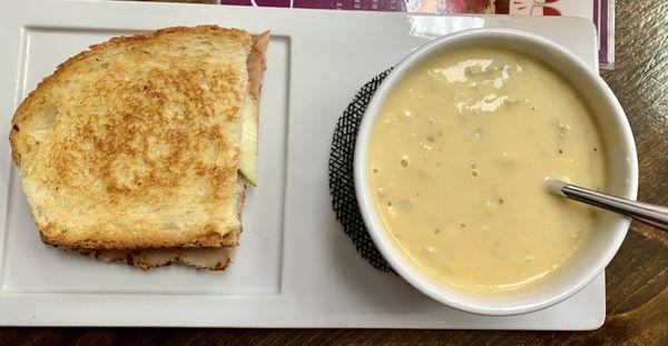 Sandwich and soup