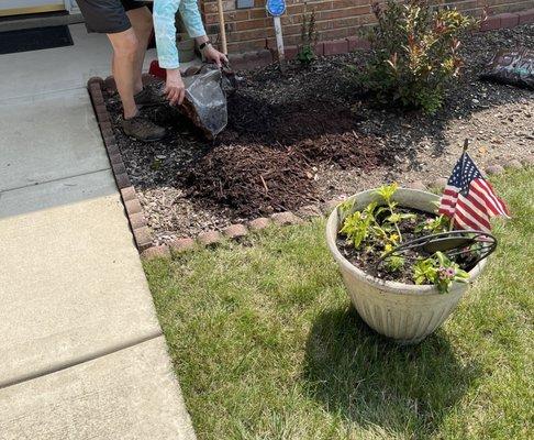 Looks great! A cheap way to refresh your flower beds!