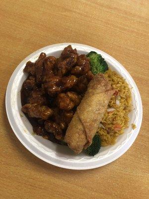 General Tso's Chicken, Lunch Special, $5.95