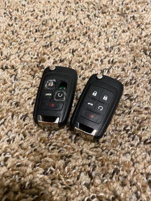 My old car key remote & the new one they provided (w a year warranty on top )