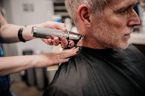 Voted Top Barber For Mens Haircuts - LGBTQ Safe Hair Salon in Knoxville, TN & Farragut