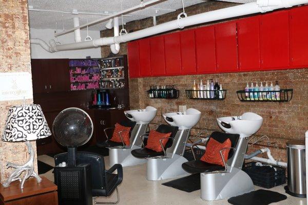 Shampoo  area  at Steve Hightower Hair Salon