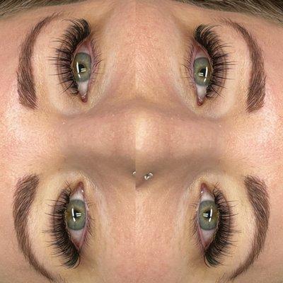 Wispy hybrid lashes