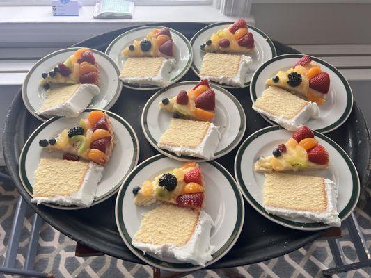 Vanilla cake with Fruit Tart with vanilla custard