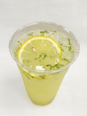 Homemade Fresh Mint Lemonade