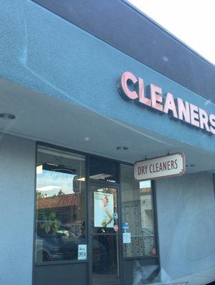 Town cleaners & alterations