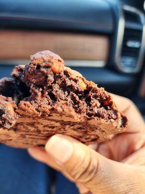 Flourless chocolate walnut cookie