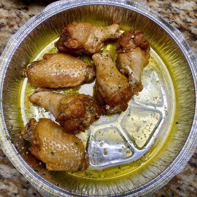 6 garlic wings