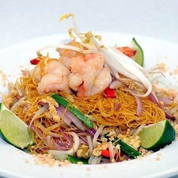 Oriental crispy pad thai