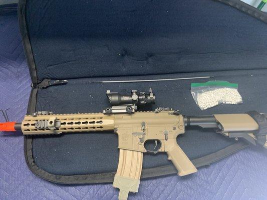 Knights Armament Airsoft  AEG SR16 CQB TAN