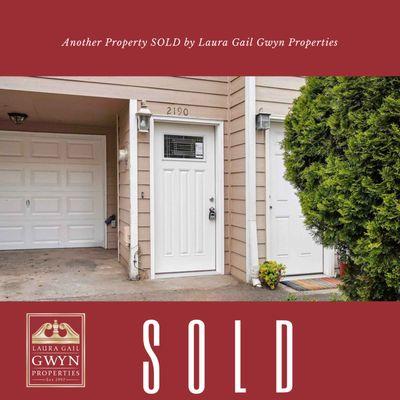 Our sellers took our lead and followed my advise!
Remodel touches, professional staging and professional cleaning. Fast few days on market.