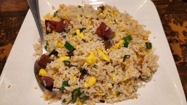 Barbecue pork fried rice - average and dry