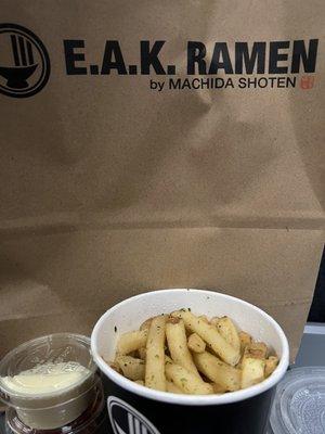 E.A.K. Ramen's seaweed flake fries; 5-10 minutes after receipt; freshly opened on the Amtrak train.