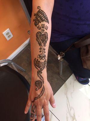 Henna tattoo