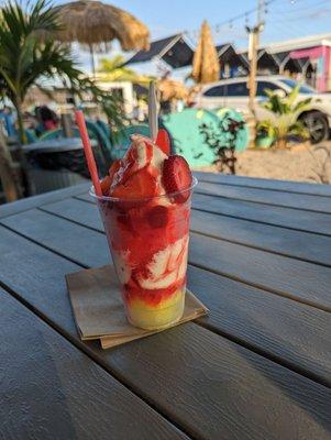 Strawberry banana custard Maui snow