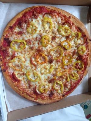 Medium pizza with pepperoni,bacon& banana peppers with original crust