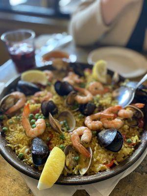 Paella De Mariscos