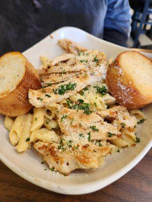 Chicken Alfredo Pasta