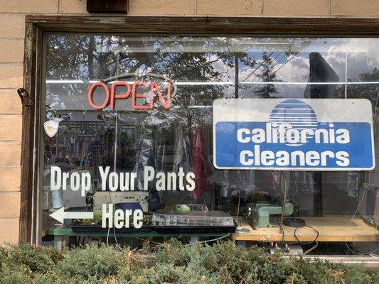 Drop your pants here'