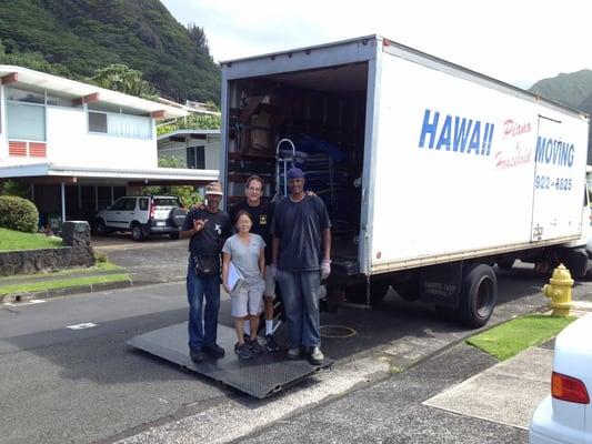 The crew: Lori, Larry, Eugene and Darrell. They were good sports for letting me take a pic of them :)