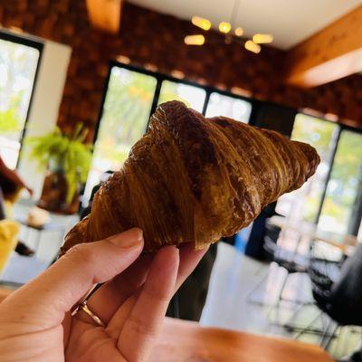 Santa Cruz croissant