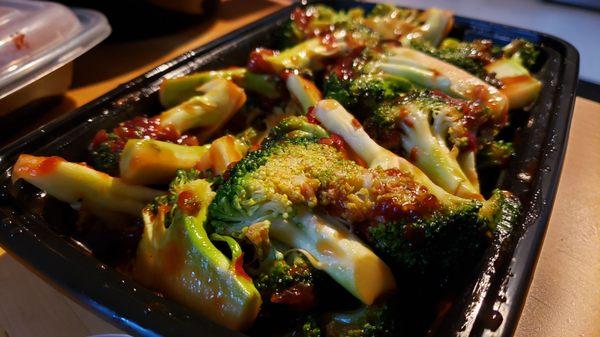 Broccoli in garlic sauce ($10). Sauce was gloopy & broccoli under-cooked.