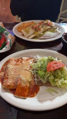 Vegetarian combo#1 Bean Burrito, Cheese Enchilada & Chalupa & Burrito Salsa Fresca with steak