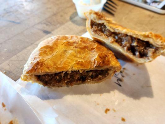 Beef and mushroom pie