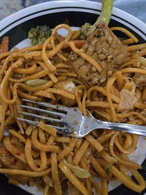 Noodles and black pepper tofu