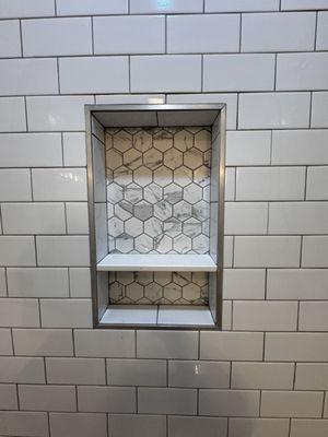 Walking Shower niche