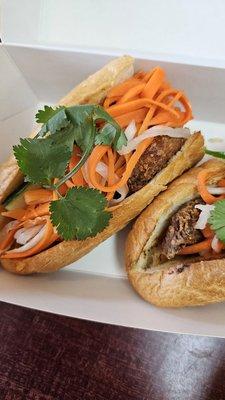 Crispy fried fish banh mi