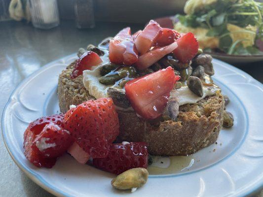 Strawberry pistachio toast