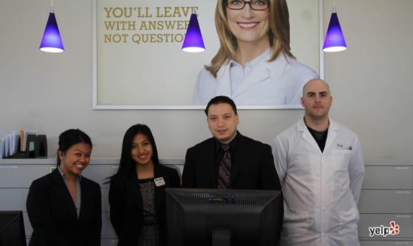 Our staff at Pearle Vision Division Street