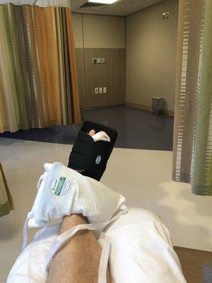 Post op.  Note where the ice is.  That the best place you can put it!