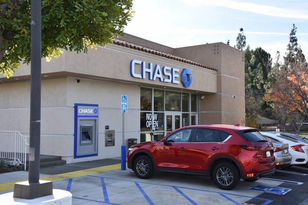 The new Chase Bank Branch at Green River & Serfas Club Drive