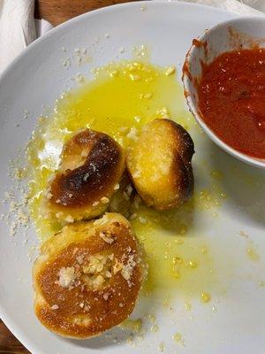 Garlic knots