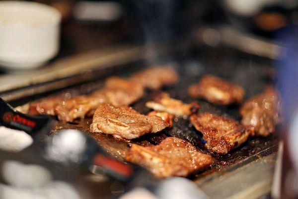 Galbi on the grill