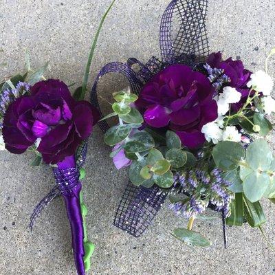 Beautiful corsage and boutineer- and they smaller fabulous, too!