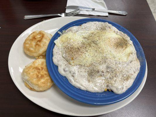 I'll let my waitress pick the meal. Wonderful. They need more business. Nobody knows they're here.