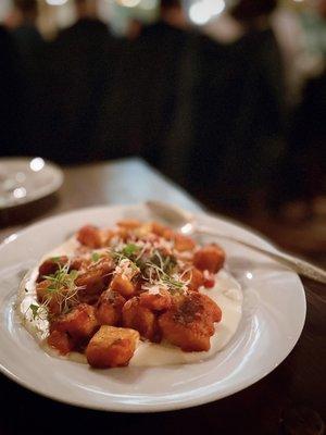 Gnocchi al Telefono, cherry tomato, scamorza, pomodoro