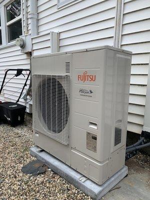 19 SEER Fujitsu split system with DC Inverter