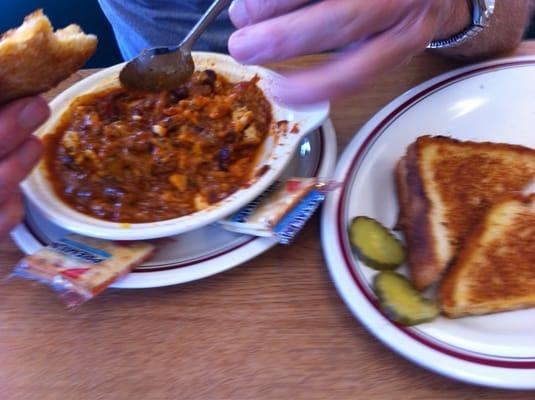 Chili and grilled cheese