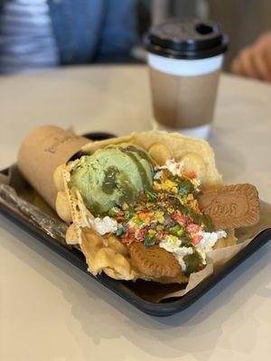 Matcha bubble waffle