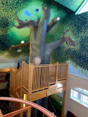 A special tree house in the lobby is a favorite of kids!